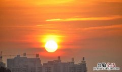 夕阳无限好只是近黄昏正确解释