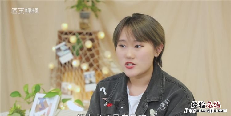 龙虾吃什么，在河里抓来的小龙虾吃什么