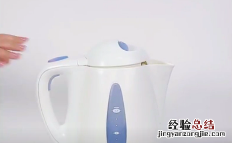 可乐去水垢需要煮沸