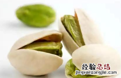开心果原色和白色区别，开心果原色和白色什么区别