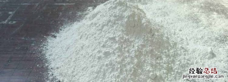 白水泥和黑水泥的区别，白水泥和普通水泥有什么区别