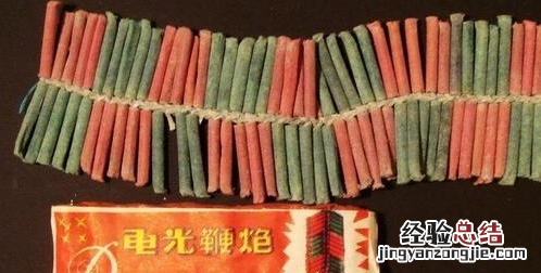 鞭炮的引线叫什么，点鞭炮点白线为什么那么快