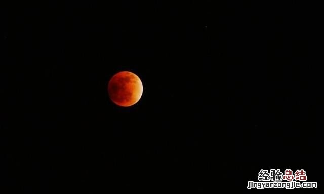 为什么大海是蓝色的笑话 为什么大海是蓝色的