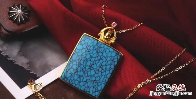 绿松石的作用，盘绿松石要带手套听说盘得不对会让瓷度下降是真的