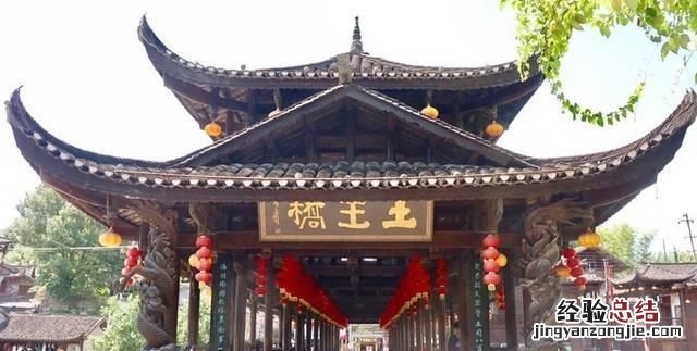 芙蓉镇值得去吗,张家界芙蓉镇和凤凰古城值得去吗