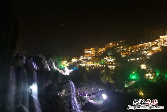 芙蓉镇值得去吗,张家界芙蓉镇和凤凰古城值得去吗