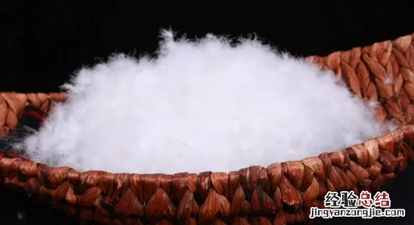 白鹅绒和白鸭绒的区别
