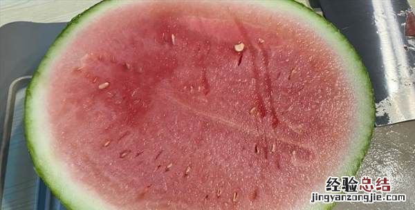 没熟的西瓜可以吃,西瓜生长期多少天可以吃