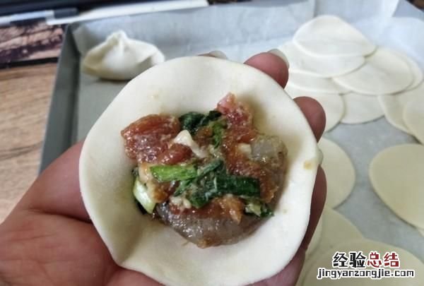 韭菜三鲜馅饺子怎么做