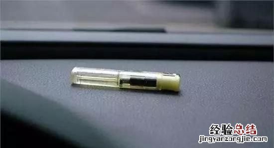 车内消毒可以喷洒酒精吗