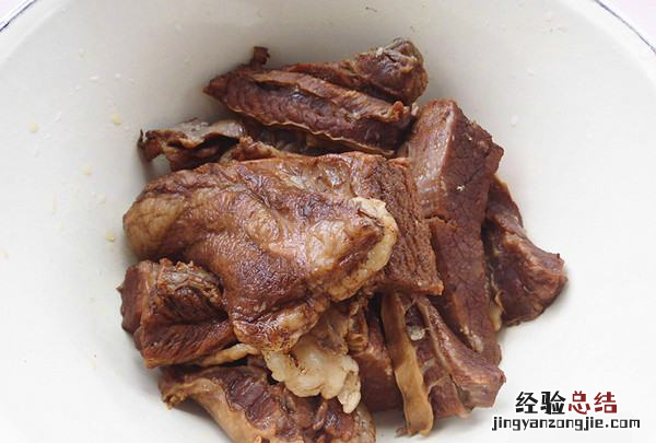 卤牛肉的做法