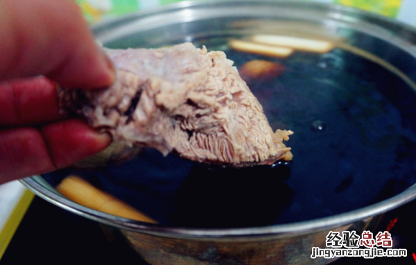 卤牛肉的做法