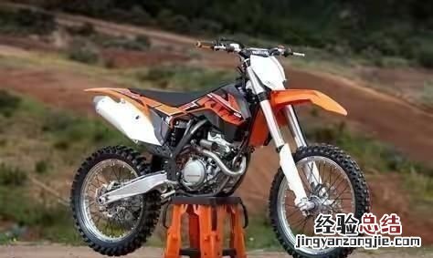 机车跟摩托车有区别吗?有什么区别呢