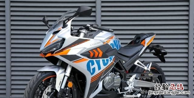 机车跟摩托车有区别吗?有什么区别呢