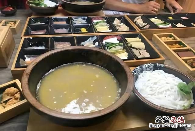 你吃过云南过桥米线吗