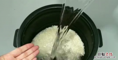 米饭怎么做好吃，剩米饭怎么做才好吃