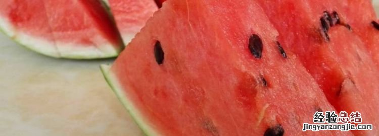 西瓜籽咬碎了能吃