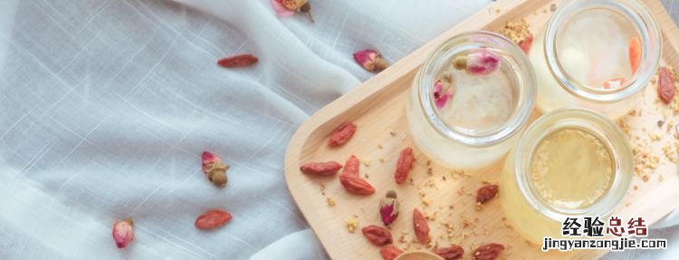 燕窝的做法，冰糖燕窝的做法是血燕哦·~