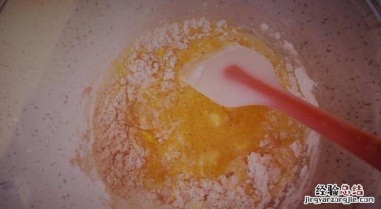 戚风蛋糕烤多久，12寸戚风蛋糕需要烤多久