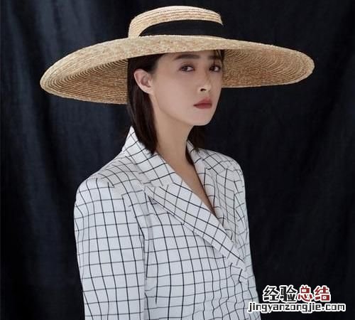 大圆脸的人适合戴帽子吗?为什么呢
