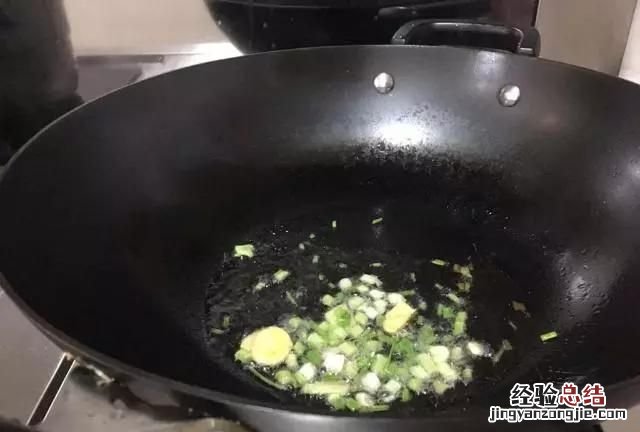 皮皮虾怎么煮好吃又简单,皮皮虾蒸还是煮好