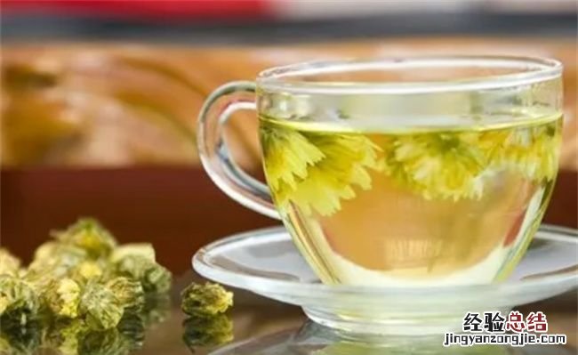 菊花茶哪些人一定不能喝,喜欢菊花的人是什么性格