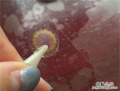 美瞳边缘破了一点点还可以用