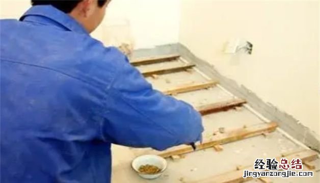铺实木地板要放防虫剂,铺复合木地板需要放防虫剂如需要放什么好
