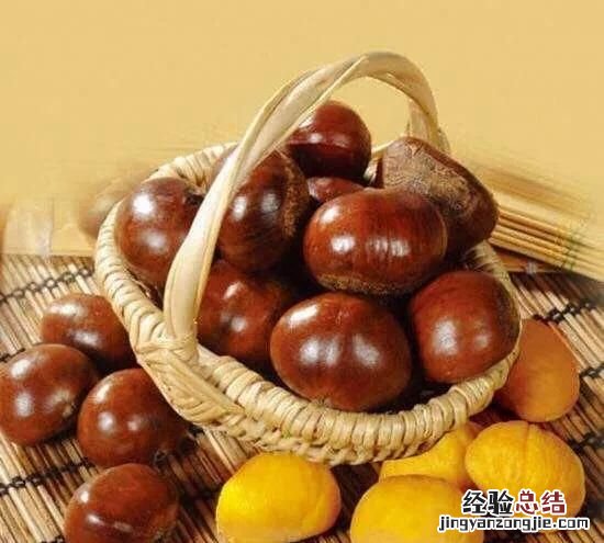 油板栗和菜板栗哪个生吃好 板栗可以生吃吗有什么好处