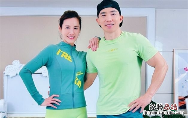 刘畊宏健身操早上跳好还是晚上跳好