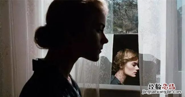 一点小事就想哭委屈情绪低落是什么病