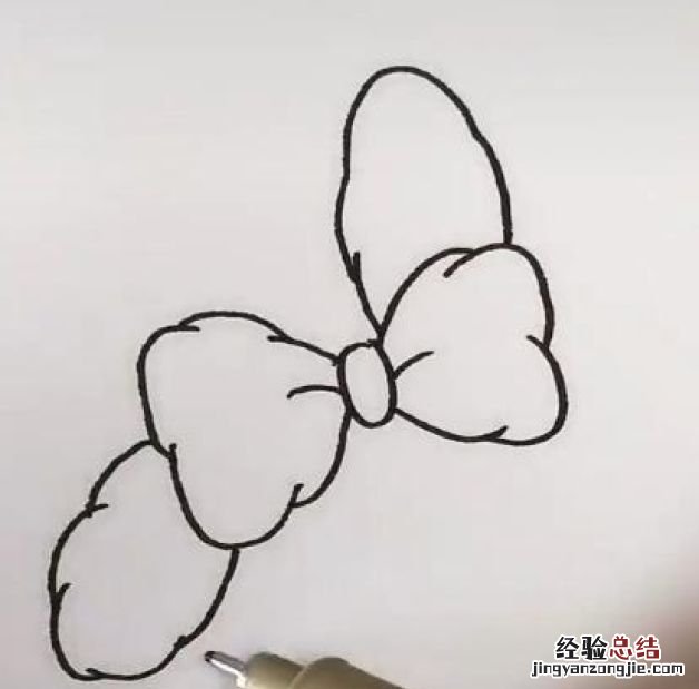 美乐蒂简笔画教程,美乐蒂怎么画简单又漂亮