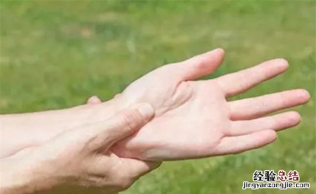 经常手脚麻为什么原因,经常手脚发麻是怎么回事?