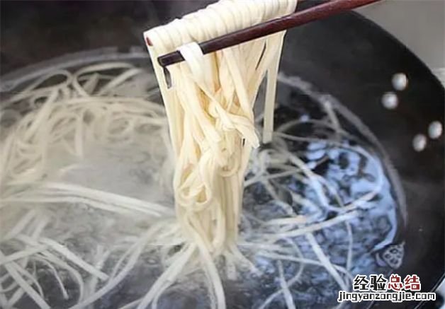 挂面是开水下还是冷水下,冷水下面条还是热水下面条?