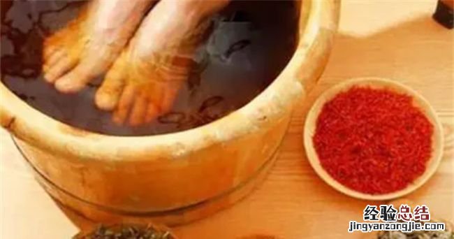 泡脚出汗好吗,夏天泡脚出一身汗好