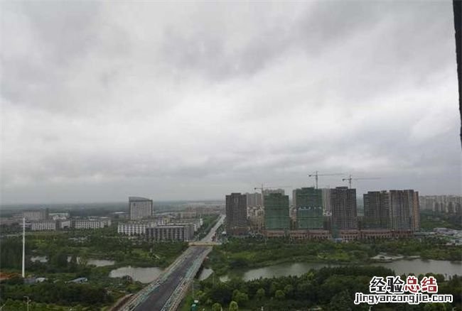 为什么下雨高层感觉不到，住60层高层楼是不是永远看不见下雨呢