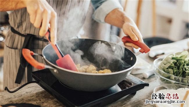 别人一做饭我家满是油烟味物业管