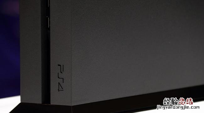 ps4带显示器吗
