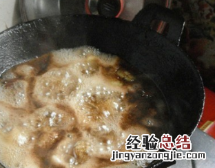 可乐鸡翅能用铁锅煮吗，不粘锅做可乐鸡翅会毁锅