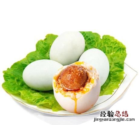 腌的咸鸭蛋蛋黄不咸 为什么咸鸭蛋蛋黄不咸