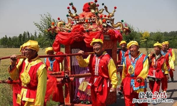 农村结婚过门贴怎么写,农村的婚礼都有什么传统的习俗