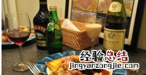 红酒搭配什么食物最合适，喝红酒搭配什么食物最好