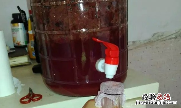 葡萄酒自己怎么酿制，如何正确自酿葡萄酒方案