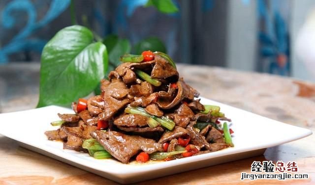 猪肝真的不能吃吗,咳嗽能不能吃猪肝