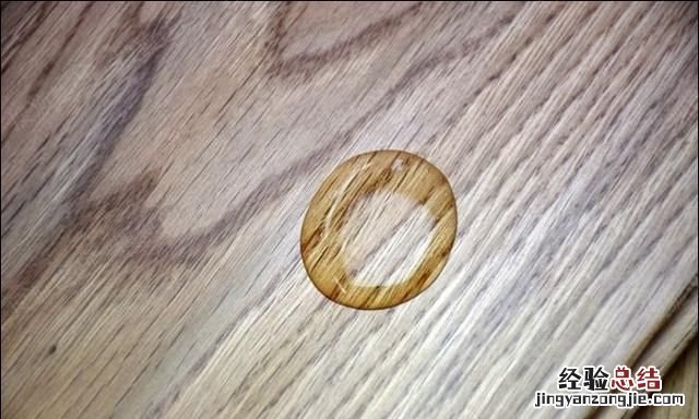 客厅地板鼓起是什么原因,地板瓷砖突然破裂鼓起原因