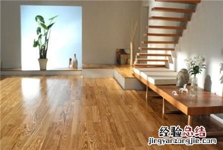 客厅地板鼓起是什么原因,地板瓷砖突然破裂鼓起原因