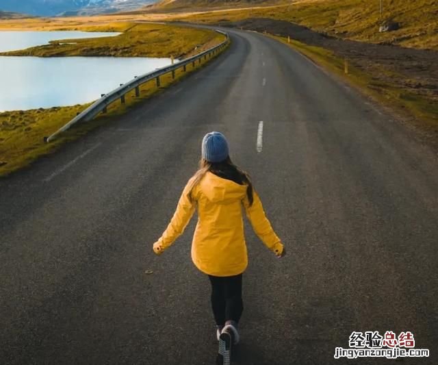 农村水泥路和柏油路哪个好,柏油路和水泥路有什么区别