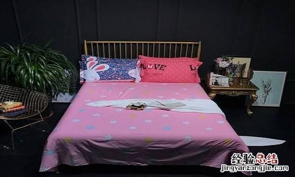 如何快速套被子，一个人怎么套被子简单快速