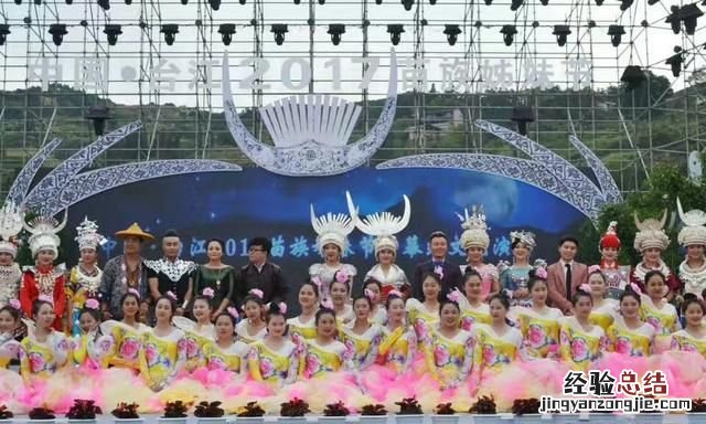 少数民族的特色节日有哪些,把你知道的节日内容写一写
