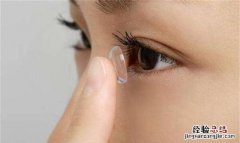 不要戴隐形眼镜原因